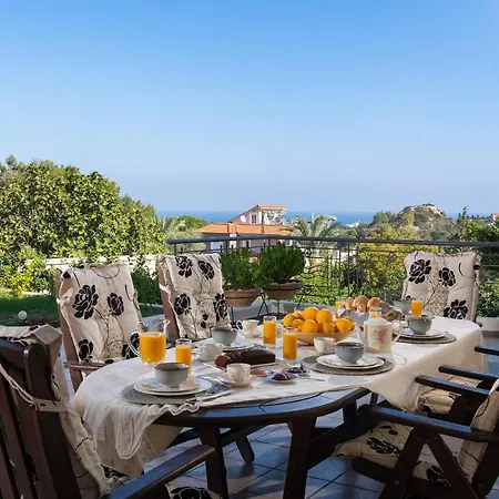 ヴィラ Amaltheia Koskinou