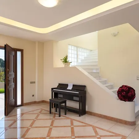 ヴィラ Amaltheia Koskinou