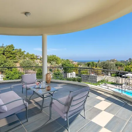 Villa Amaltheia *