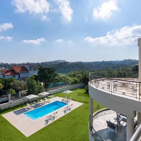 Amaltheia Villa *