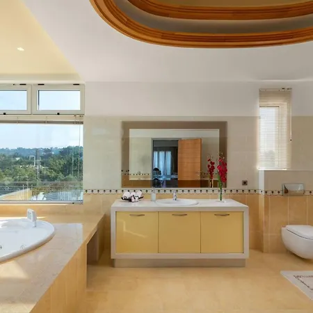Amaltheia Villa *